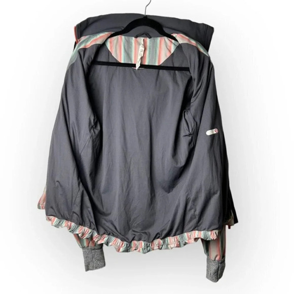 lululemon athletica Striped Multicolor Jacket - Picture 3 of 14